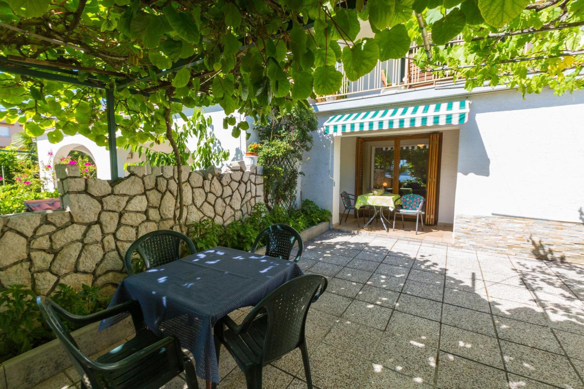Nella. Lägenhet Crikvenica Exteriör bild