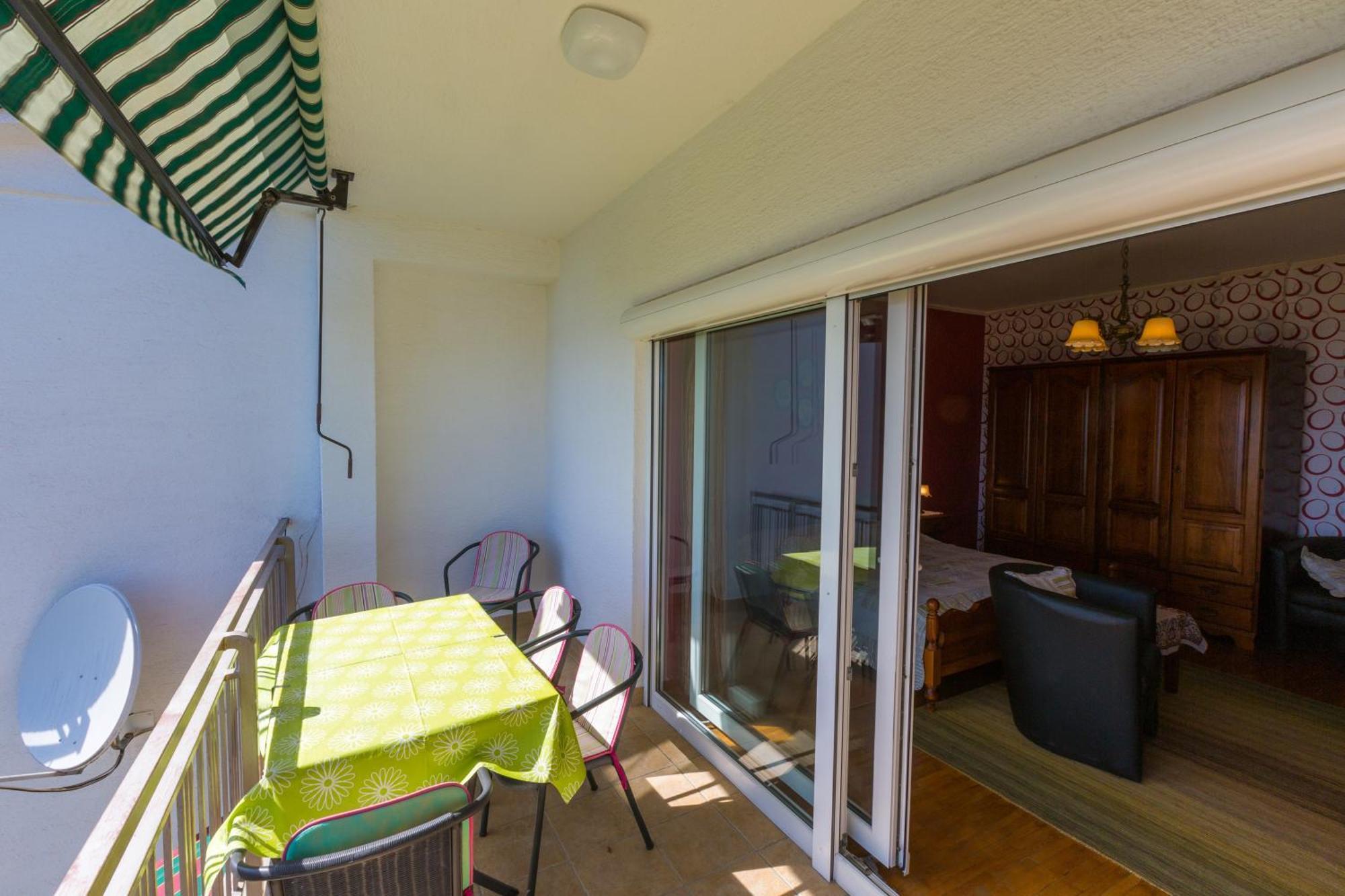 Nella. Lägenhet Crikvenica Exteriör bild